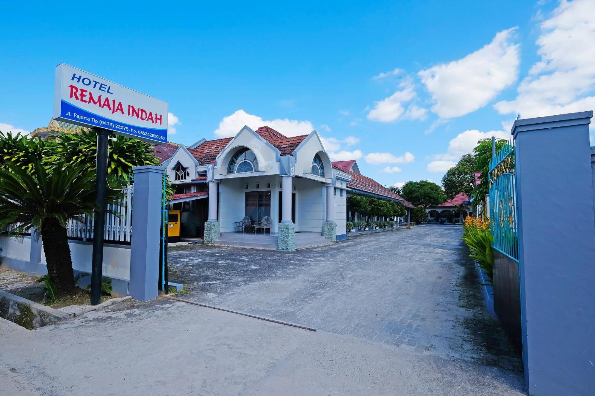 Collection O 91046 Hotel Remaja Indah Masamba Ngoại thất bức ảnh