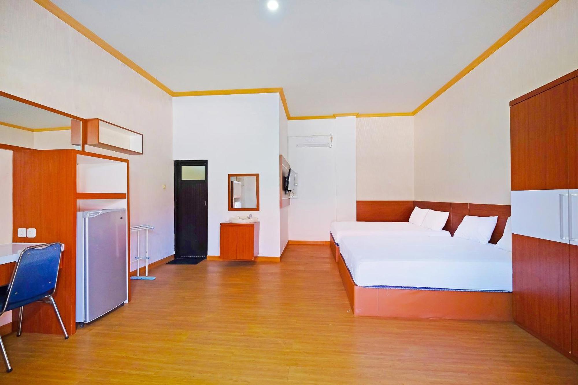 Collection O 91046 Hotel Remaja Indah Masamba Ngoại thất bức ảnh