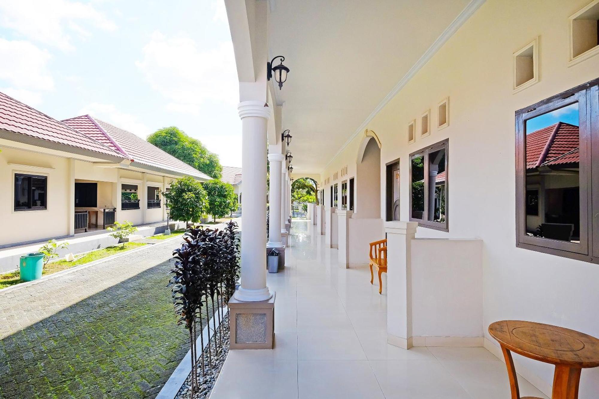 Collection O 91046 Hotel Remaja Indah Masamba Ngoại thất bức ảnh