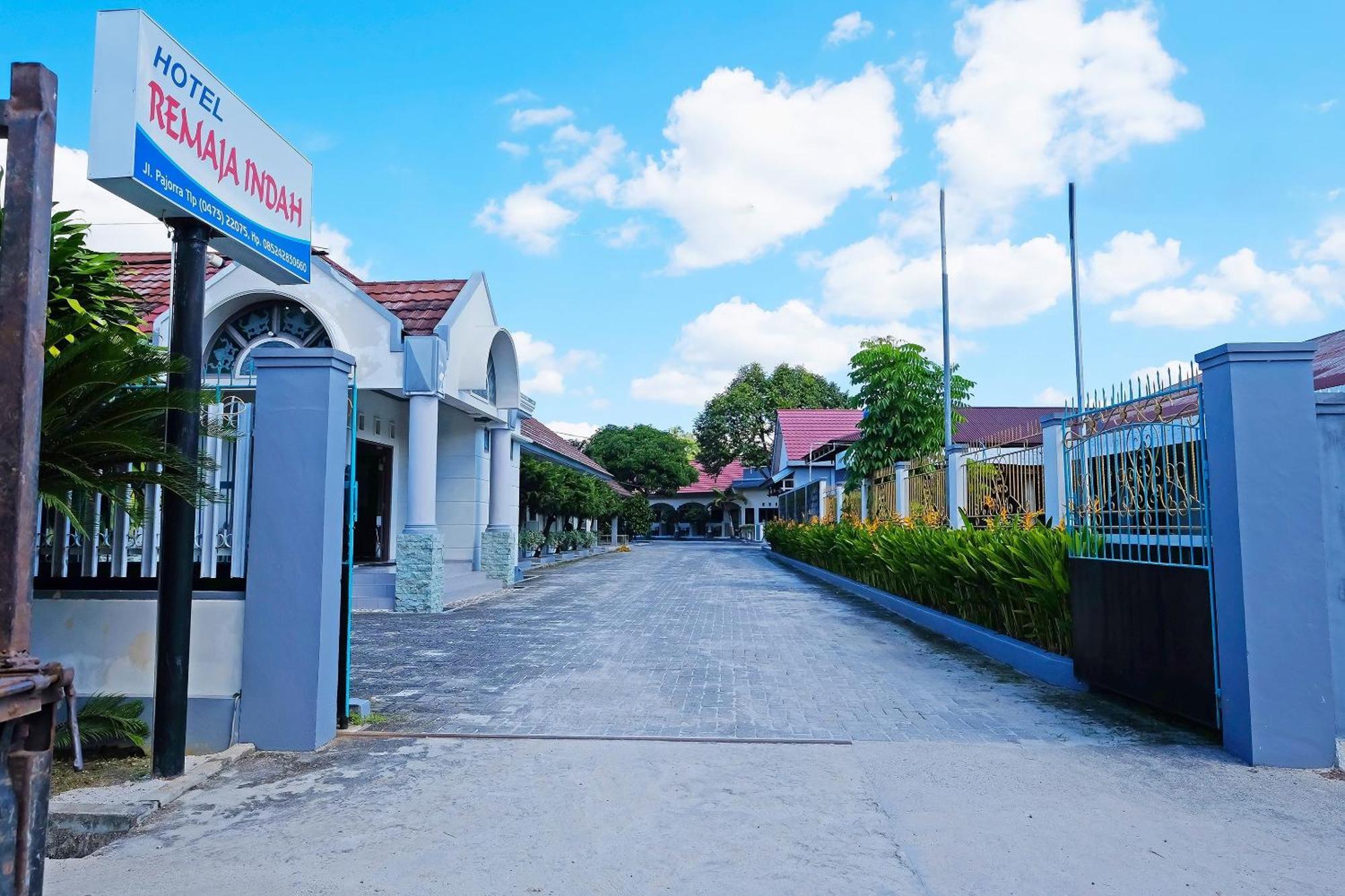 Collection O 91046 Hotel Remaja Indah Masamba Ngoại thất bức ảnh