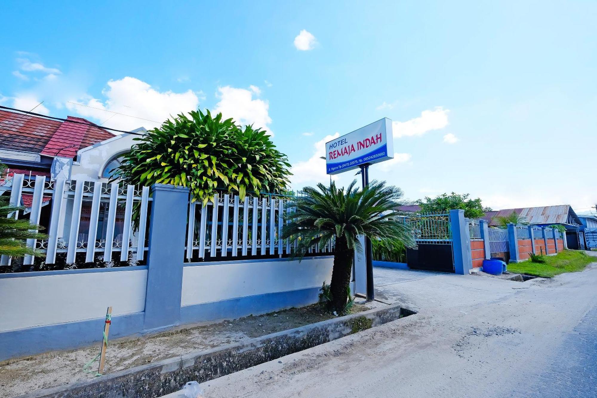 Collection O 91046 Hotel Remaja Indah Masamba Ngoại thất bức ảnh